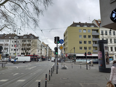 Koeln Zuelpicher Strasse Platz